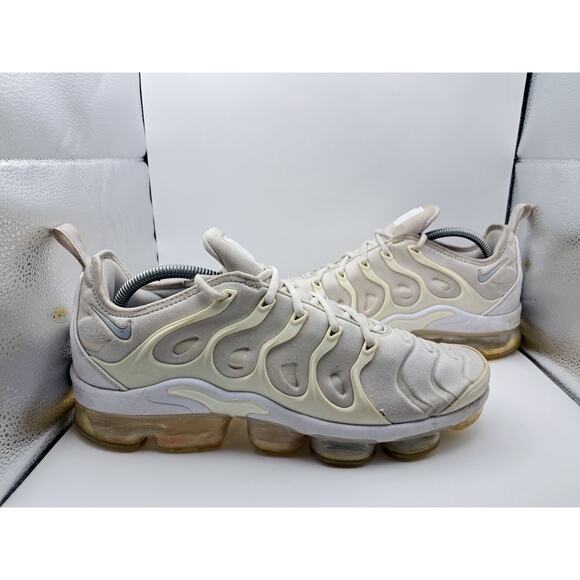 Size 10M | 11.5W - Nike Air Vapor Max Plus White - 924453-100 - Picture 1 of 10